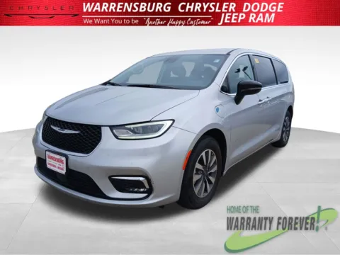 More photos of 2024 Chrysler Pacifica Hybrid Select at Warrensburg Chrysler Dodge Jeep Ram Fiat, MO