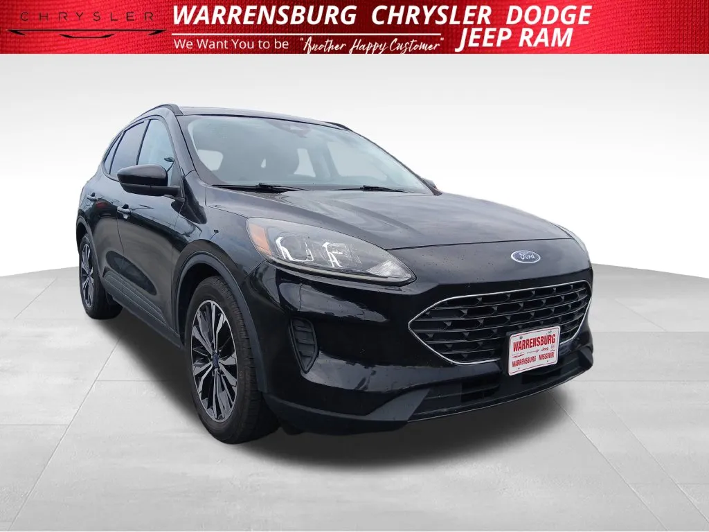 Black 2021 Ford Escape SE for sale in Warrensburg, MO