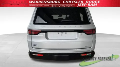 More photos of 2024 Jeep Wagoneer L Series II at Warrensburg Chrysler Dodge Jeep Ram Fiat, MO