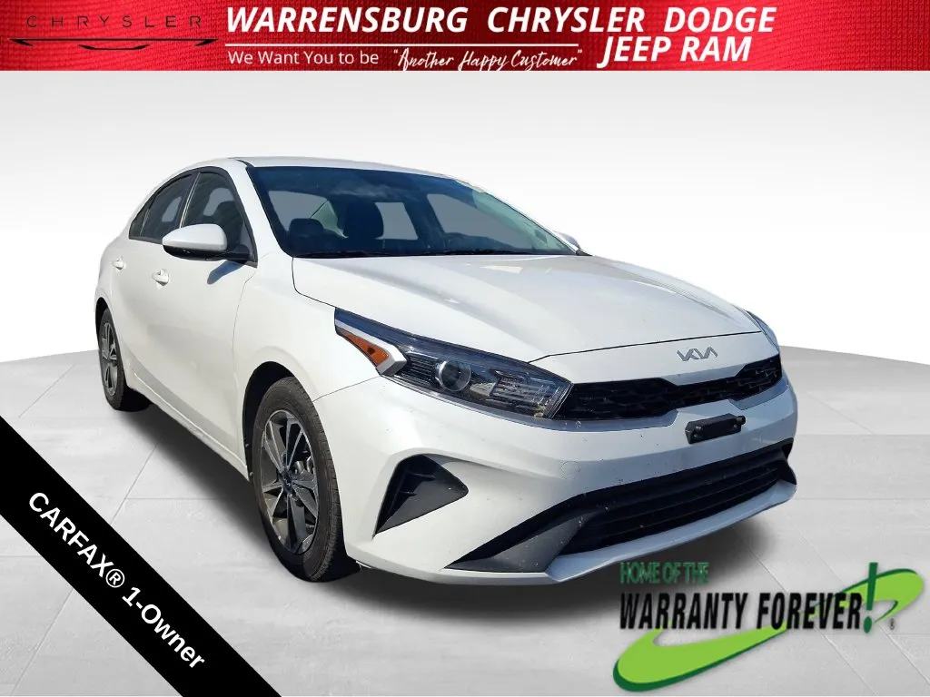 White 2024 Kia Forte LXS for sale in Warrensburg, MO