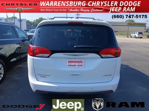Another view of 2017 Chrysler Pacifica Limited for sale in Warrensburg, MO at Warrensburg Chrysler Dodge Jeep Ram Fiat