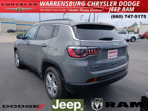 More photos of 2023 Jeep Compass Latitude at Warrensburg Chrysler Dodge Jeep Ram Fiat, MO