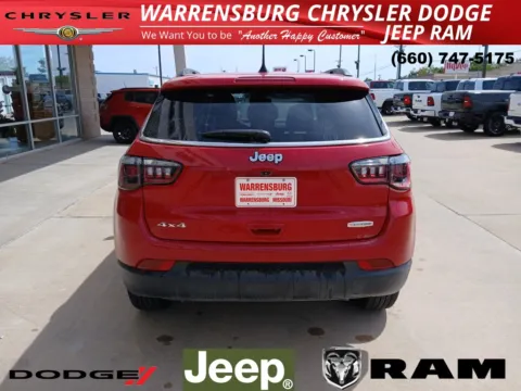 More photos of 2023 Jeep Compass Latitude at Warrensburg Chrysler Dodge Jeep Ram Fiat, MO