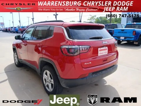 More photos of 2023 Jeep Compass Latitude at Warrensburg Chrysler Dodge Jeep Ram Fiat, MO