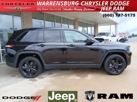 Photos of 2023 Jeep Grand Cherokee Altitude X for sale in Warrensburg, MO at Warrensburg Chrysler Dodge Jeep Ram Fiat