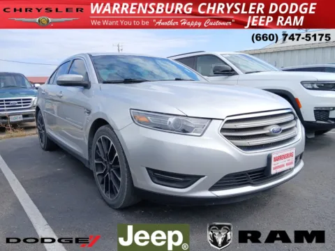 Silver 2018 Ford Taurus SEL for sale in Warrensburg, MO
