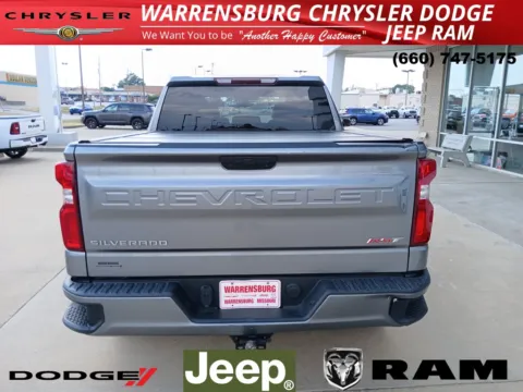 More photos of 2020 Chevrolet Silverado 1500 RST at Warrensburg Chrysler Dodge Jeep Ram Fiat, MO