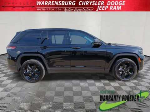 Photos of 2024 Jeep Grand Cherokee Altitude X for sale in Warrensburg, MO at Warrensburg Chrysler Dodge Jeep Ram Fiat