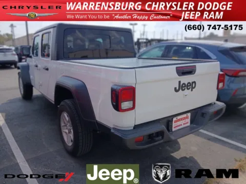 More photos of 2023 Jeep Gladiator Sport at Warrensburg Chrysler Dodge Jeep Ram Fiat, MO