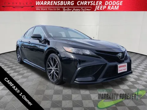 Black 2024 Toyota Camry SE for sale in Warrensburg, MO