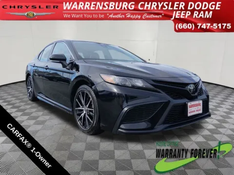 Black 2024 Toyota Camry SE for sale in Warrensburg, MO