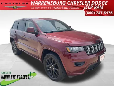 Red 2022 Jeep Grand Cherokee WK Laredo X for sale in Warrensburg, MO