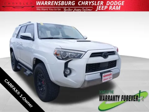 White 2023 Toyota 4Runner TRD Off-Road Premium for sale in Warrensburg, MO