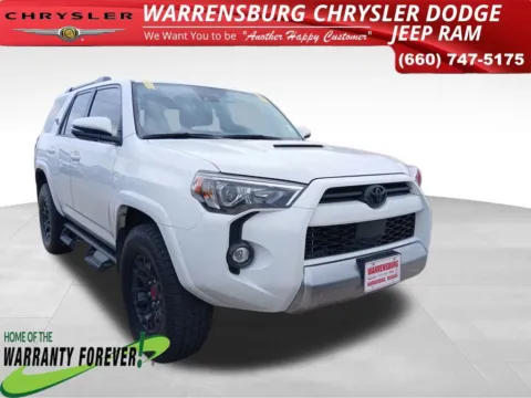 White 2023 Toyota 4Runner TRD Off-Road Premium for sale in Warrensburg, MO
