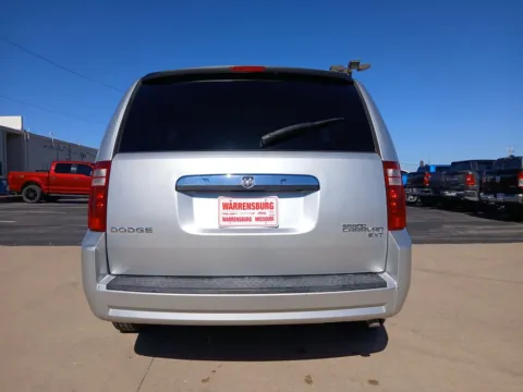 More photos of 2010 Dodge Grand Caravan SXT at Warrensburg Chrysler Dodge Jeep Ram Fiat, MO
