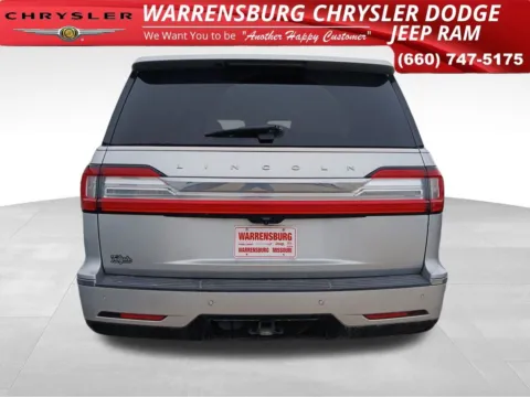 More photos of 2019 Lincoln Navigator Select at Warrensburg Chrysler Dodge Jeep Ram Fiat, MO