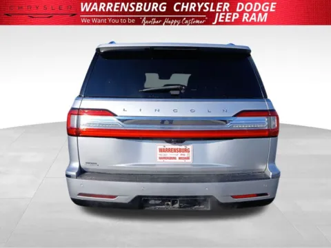 More photos of 2019 Lincoln Navigator Select at Warrensburg Chrysler Dodge Jeep Ram Fiat, MO