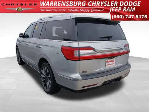 More photos of 2019 Lincoln Navigator Select at Warrensburg Chrysler Dodge Jeep Ram Fiat, MO