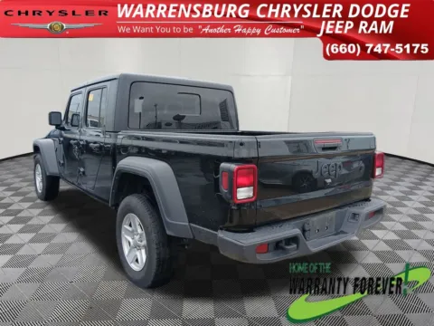 More photos of 2023 Jeep Gladiator Sport S at Warrensburg Chrysler Dodge Jeep Ram Fiat, MO