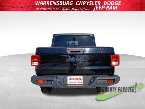 More photos of 2023 Jeep Gladiator Sport S at Warrensburg Chrysler Dodge Jeep Ram Fiat, MO