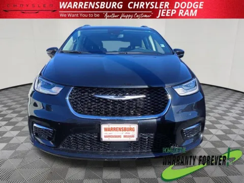 Photos of 2021 Chrysler Pacifica Touring L for sale in Warrensburg, MO at Warrensburg Chrysler Dodge Jeep Ram Fiat