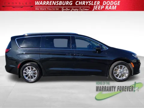 Photos of 2021 Chrysler Pacifica Touring L for sale in Warrensburg, MO at Warrensburg Chrysler Dodge Jeep Ram Fiat