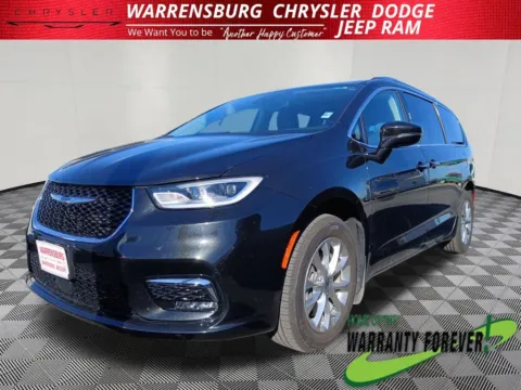 Another view of 2021 Chrysler Pacifica Touring L for sale in Warrensburg, MO at Warrensburg Chrysler Dodge Jeep Ram Fiat