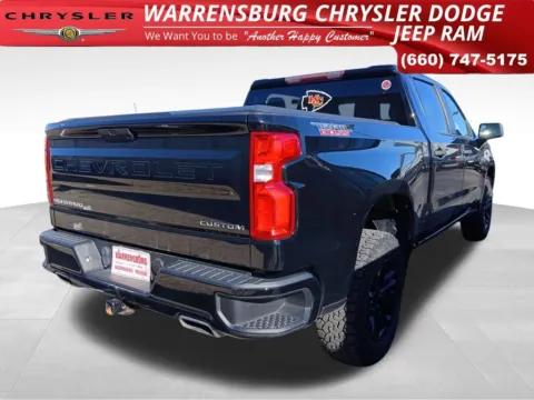 Photos of 2019 Chevrolet Silverado 1500 Custom Trail Boss for sale in Warrensburg, MO at Warrensburg Chrysler Dodge Jeep Ram Fiat