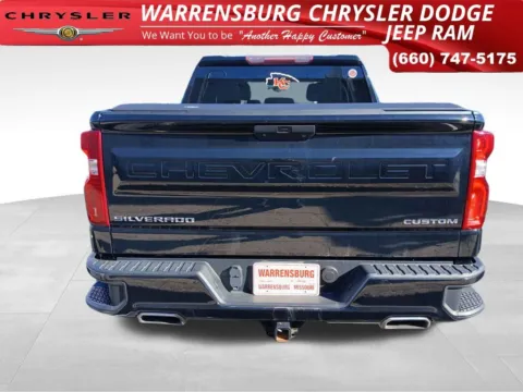 Another view of 2019 Chevrolet Silverado 1500 Custom Trail Boss for sale in Warrensburg, MO at Warrensburg Chrysler Dodge Jeep Ram Fiat
