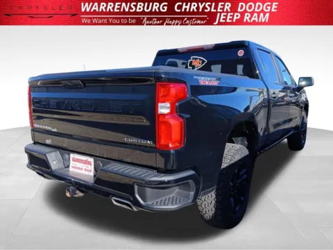 Photos of 2019 Chevrolet Silverado 1500 Custom Trail Boss for sale in Warrensburg, MO at Warrensburg Chrysler Dodge Jeep Ram Fiat