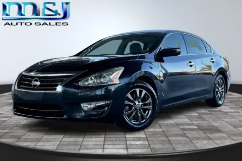 Blue 2015 Nissan Altima for sale in Jacksonville, FL