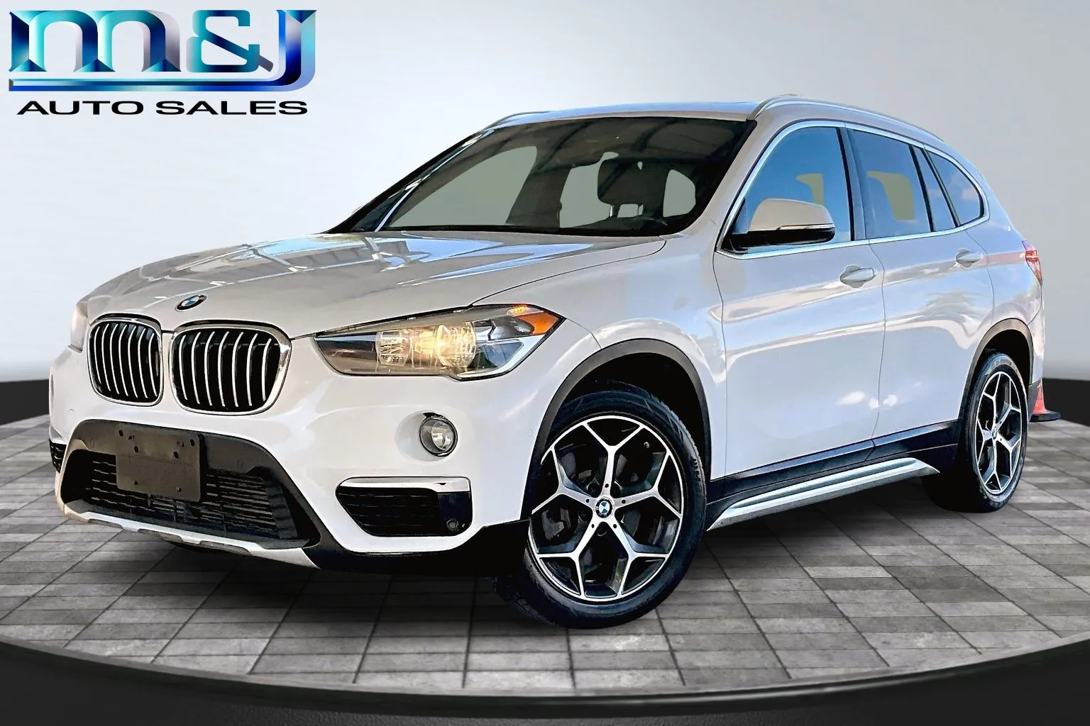 White 2018 BMW X1 xDrive28i for sale in Jacksonville, FL