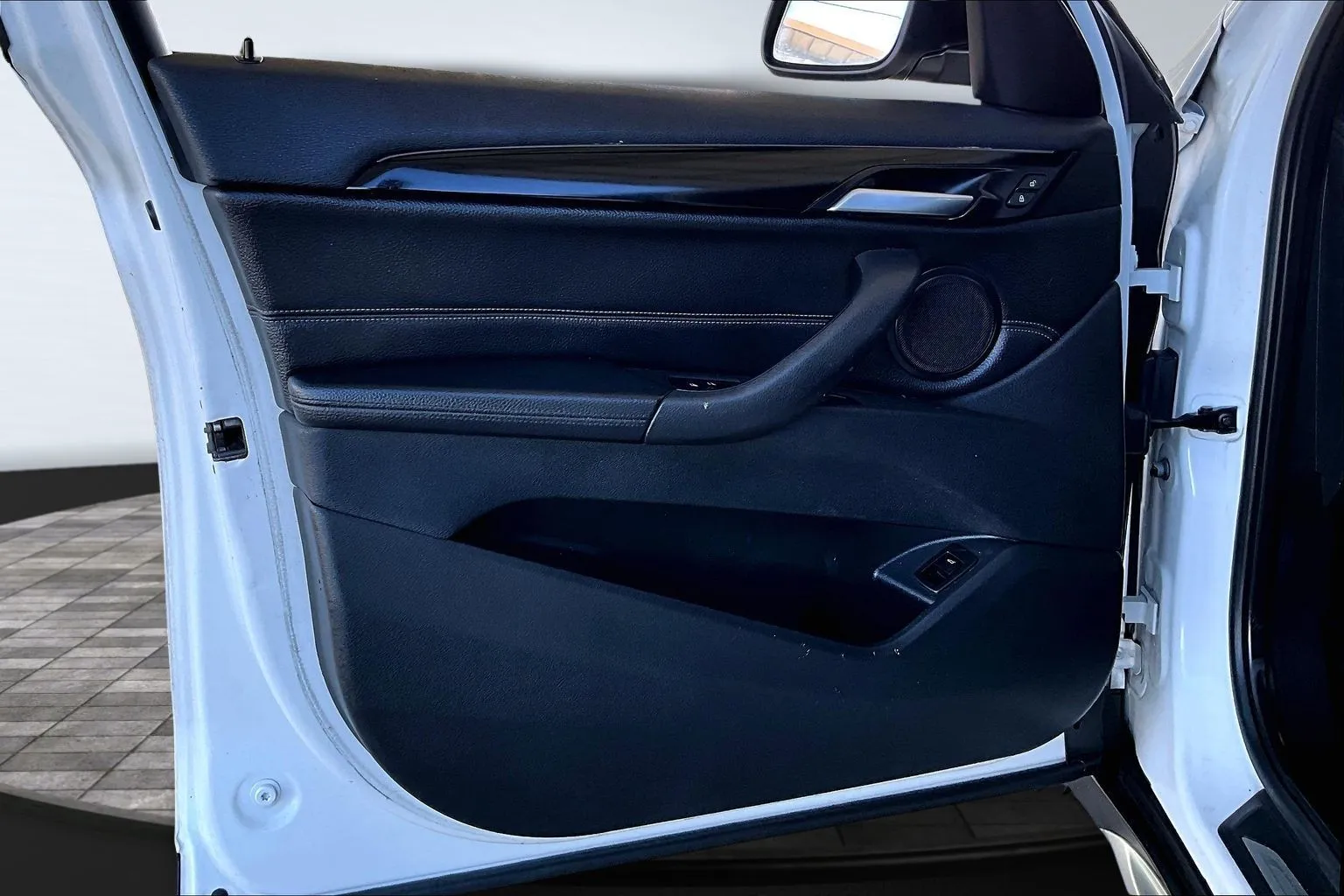 2018 BMW X1 28i - Photo 17