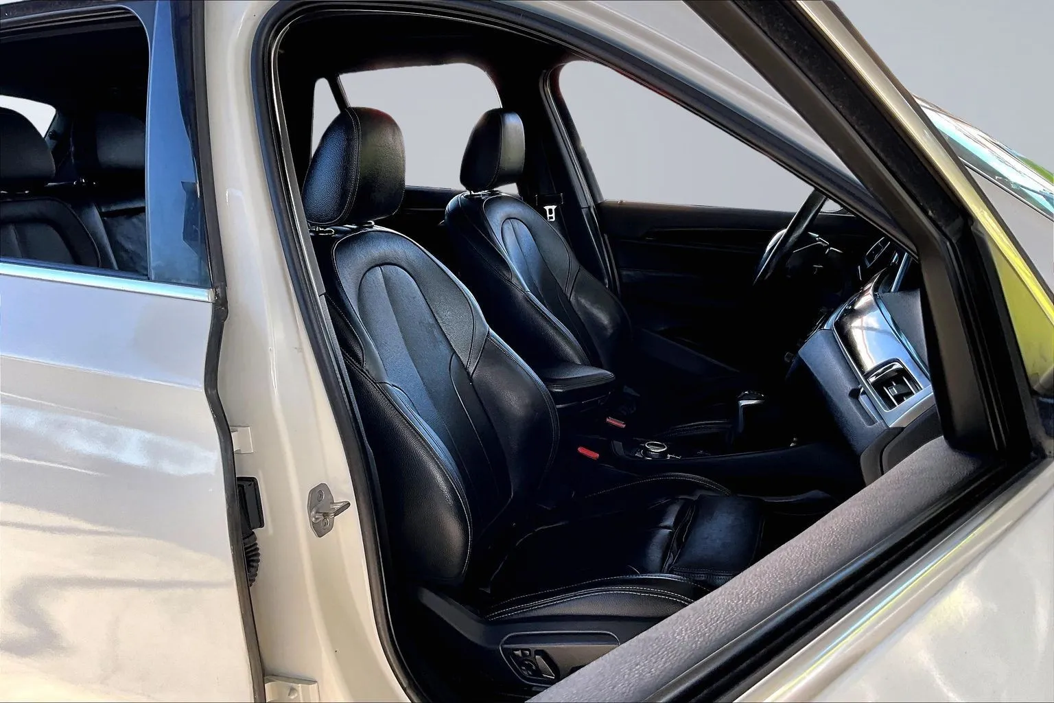 2018 BMW X1 28i - Photo 26