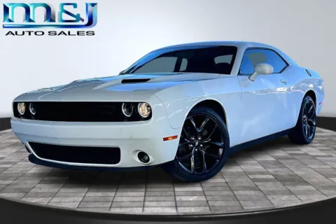 White 2019 Dodge Challenger SXT for sale in Jacksonville, FL