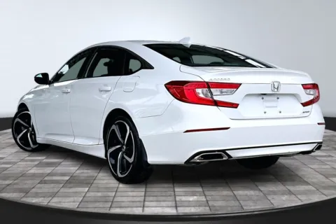 More photos of 2018 Honda Accord Sport at M&J Auto Sales and Service, FL