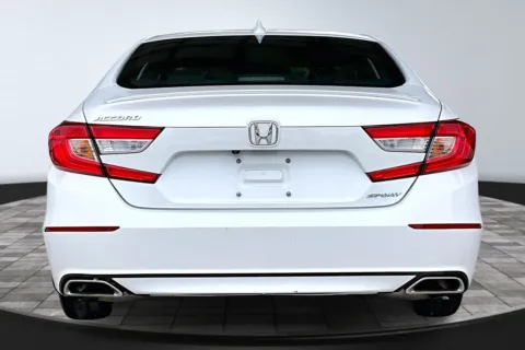 More photos of 2018 Honda Accord Sport at M&J Auto Sales and Service, FL