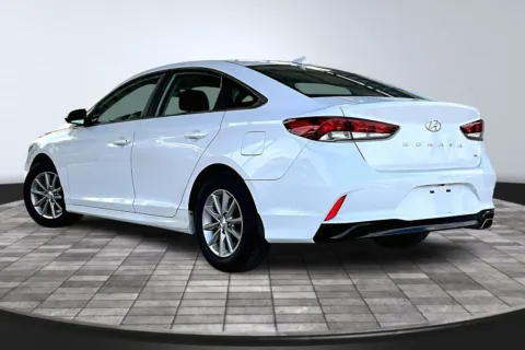 More photos of 2019 Hyundai SONATA SE at M&J Auto Sales and Service, FL