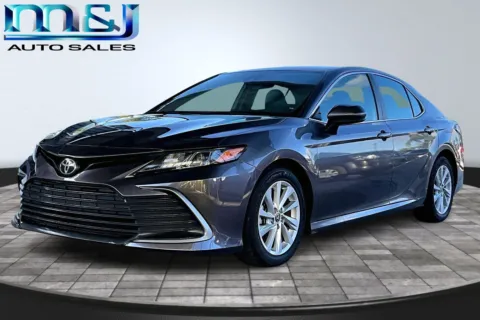 Gray 2022 Toyota Camry LE for sale in Jacksonville, FL