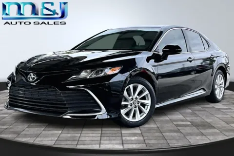 Black 2021 Toyota Camry LE for sale in Jacksonville, FL