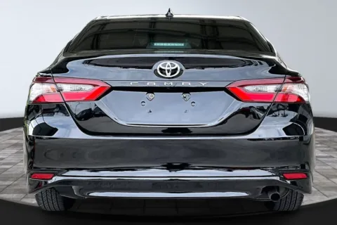 More photos of 2021 Toyota Camry LE at M&J Auto Sales and Service, FL