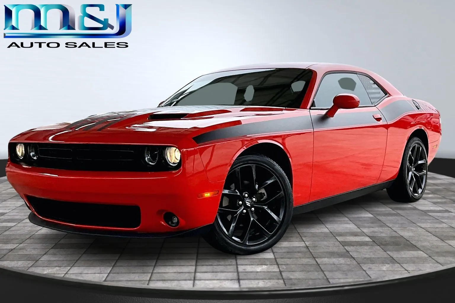 2023 Dodge Challenger SXT's photo