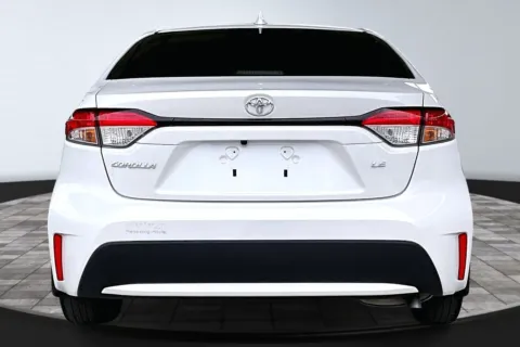 More photos of 2021 Toyota Corolla LE at M&J Auto Sales and Service, FL