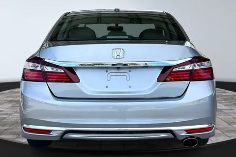 More photos of 2017 Honda Accord EX-L at M&J Auto Sales and Service, FL