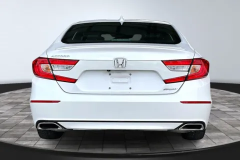 More photos of 2018 Honda Accord Sport at M&J Auto Sales and Service, FL