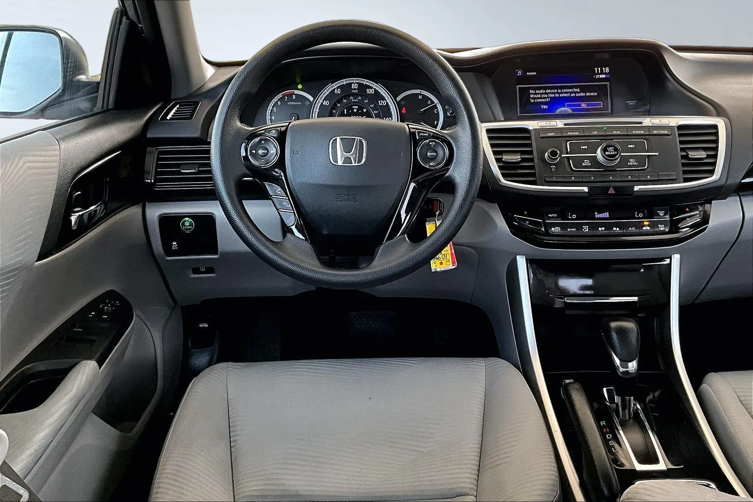 Honda Accord photo 8
