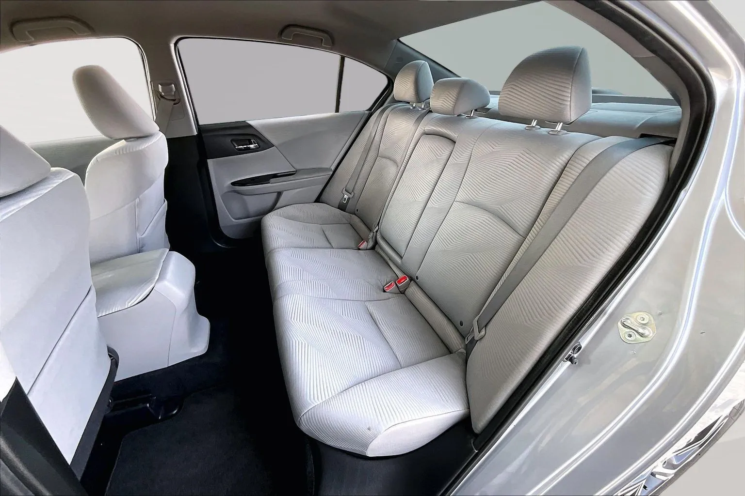 Honda Accord photo 19
