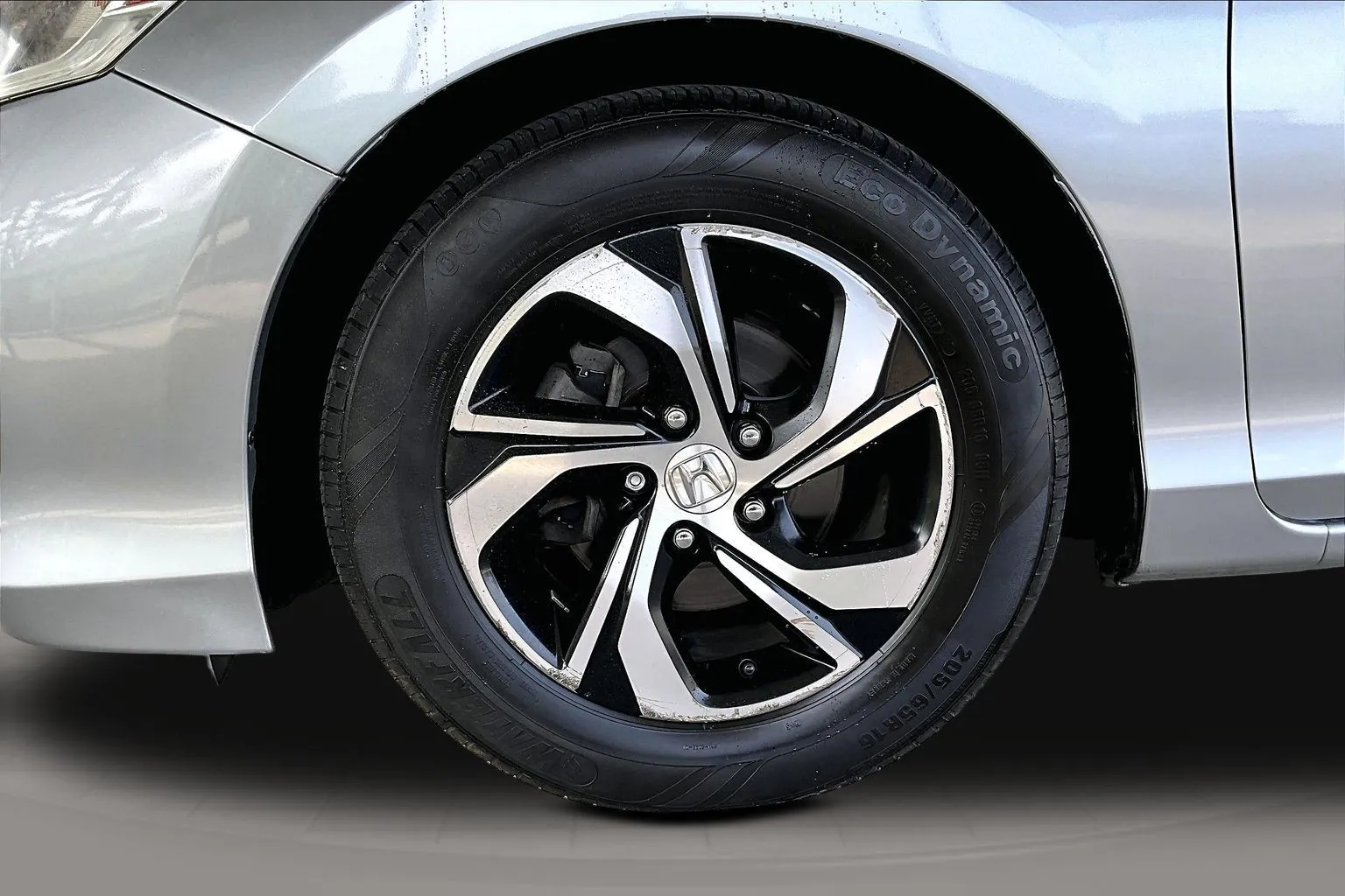 Honda Accord photo 30