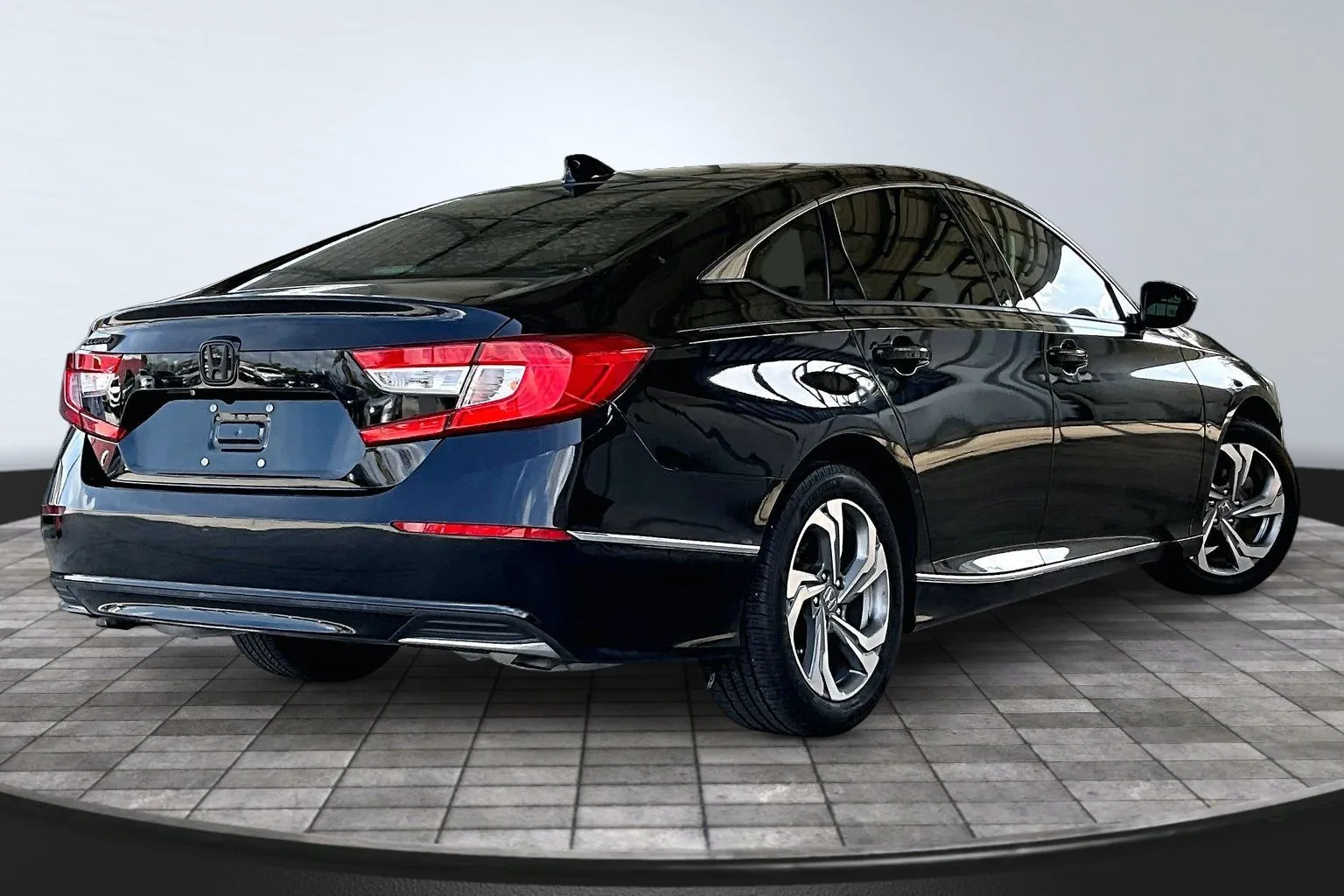 Honda Accord photo 6