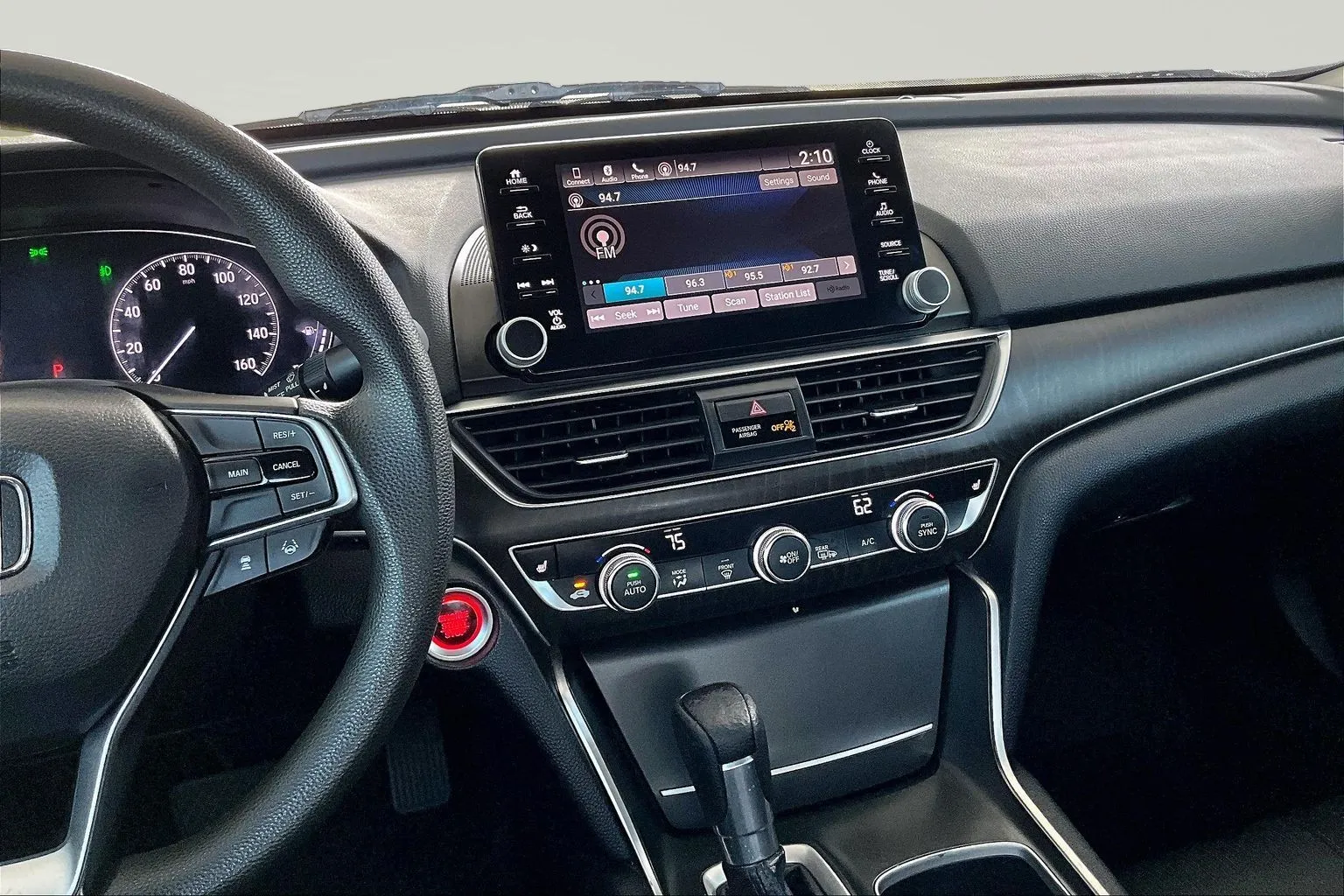 Honda Accord photo 9